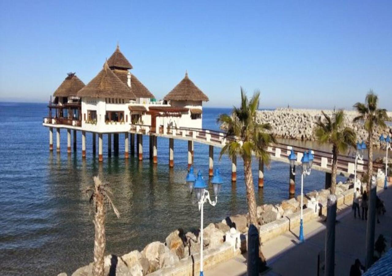 Apartamento Piso céntrico y a pie de playa. Martil Exterior foto